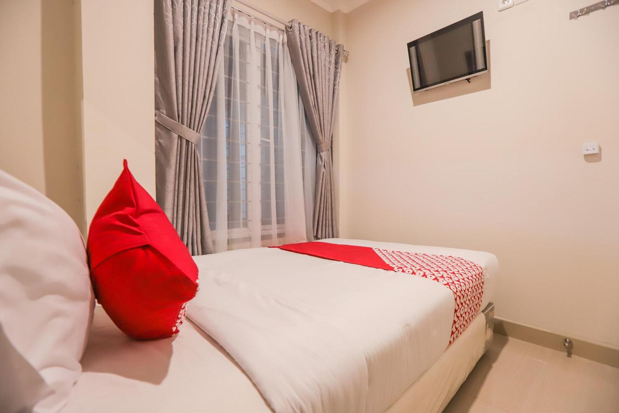 Oyo 387 Alfa Guest House Tegal  Eksteriør bilde