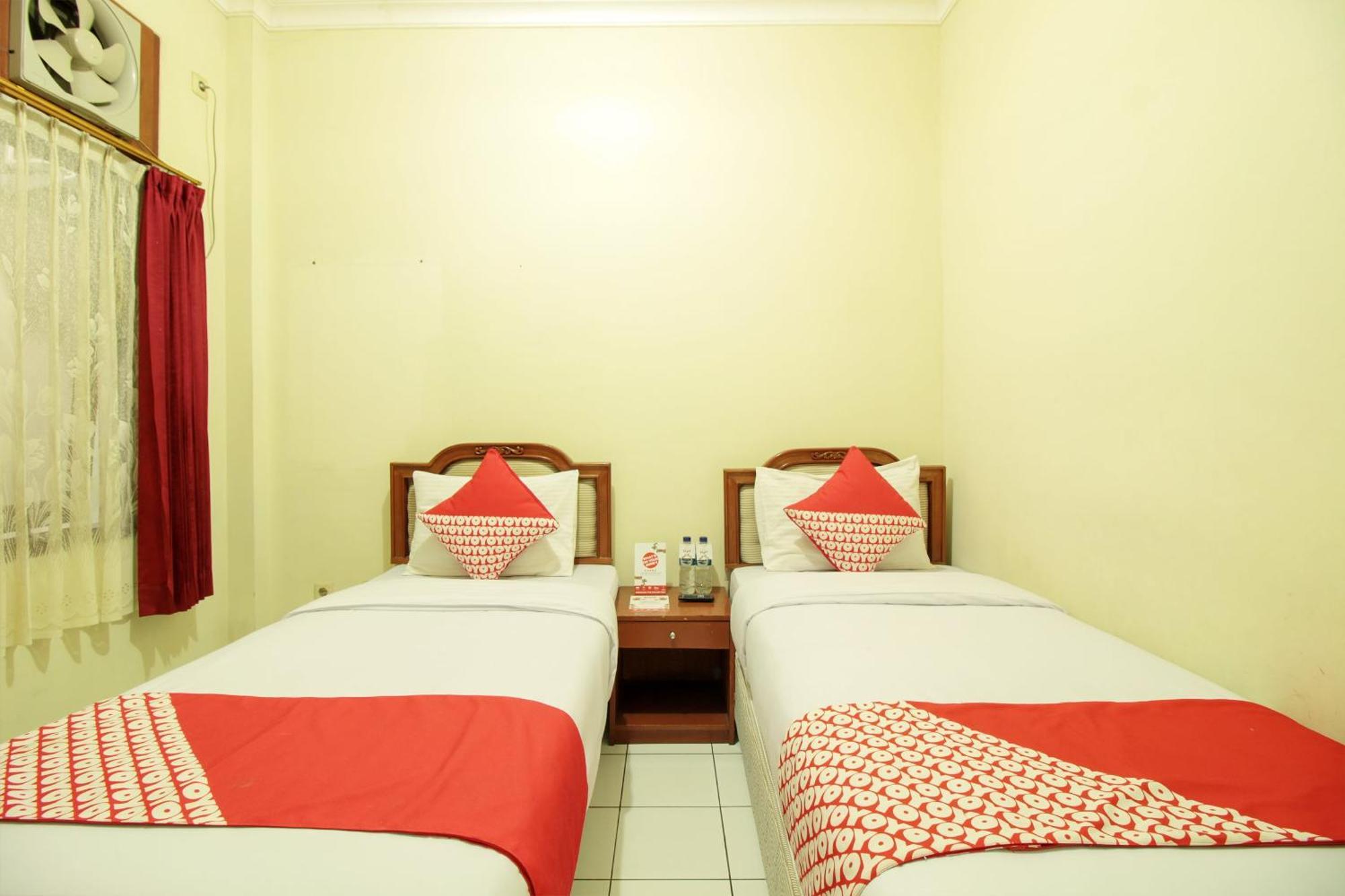 Oyo 387 Alfa Guest House Tegal  Eksteriør bilde